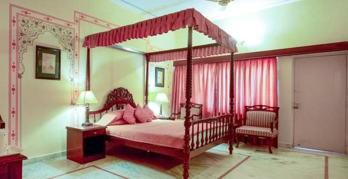 Hotel Swaroop Vilas
